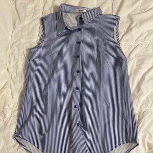 Sleeveless Buttondown